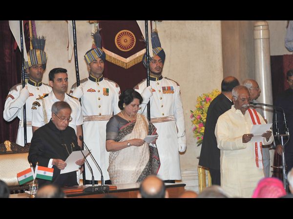 మంత్రిగా ప్రమాణం ఇలా..
