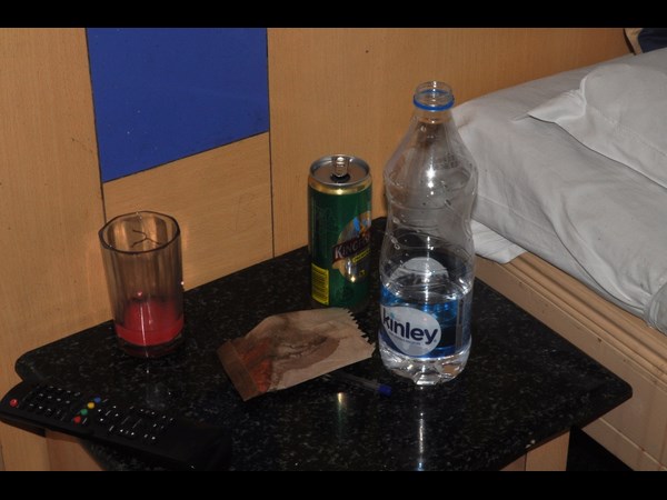 విషం తాగి హోటల్ గదిలో టెక్కీ ఆత్మహత్య 