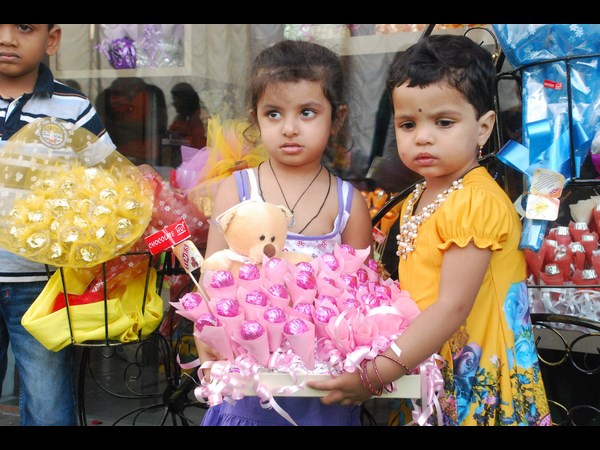  జూబ్లిహిల్స్‌లో 'చాక్లెట్ హట్' ప్రత్యేక స్టోర్