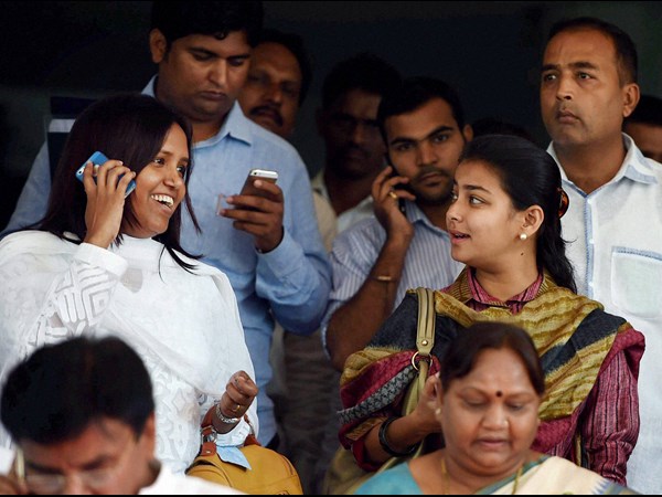 మహా శాసన సభకు