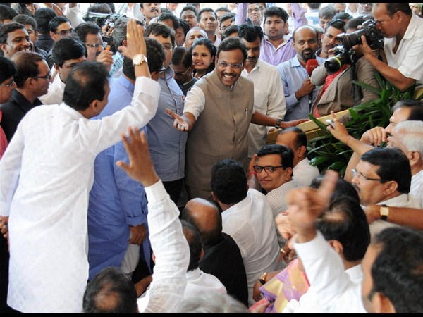 కాంగ్రెస్ ఎమ్మెల్యేలు