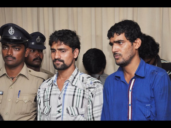 నకిలీ నోట్లతో బీహారి ముఠా అరెస్టు