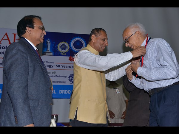  సైన్స్ అకాడమీ స్వర్ణోత్సవాల్లో గవర్నర్