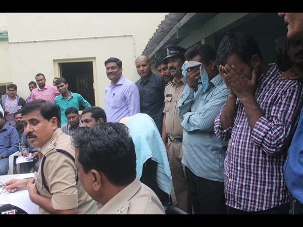 గతంలో అరెస్టు