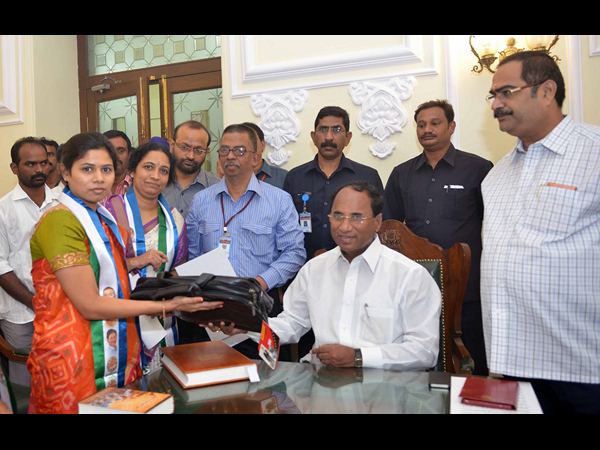  అఖిల ప్రియ