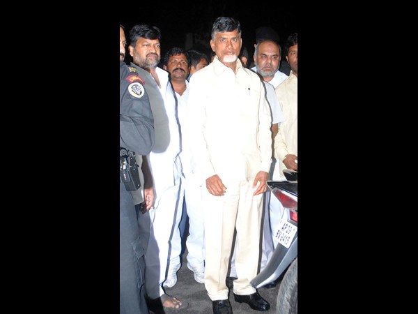  ముగిసిన సింగపూర్ టూర్, సిటీకి చంద్రబాబు