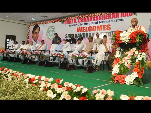  పౌర సన్మానం