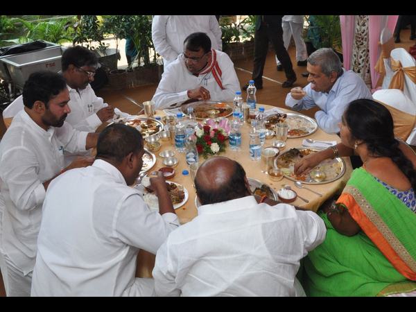  పౌర సన్మానం