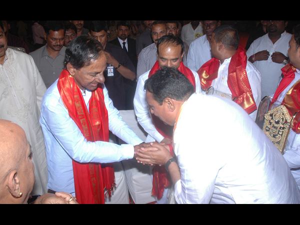  శ్రీవారి కల్యాణోత్సవంలో సీఎం కేసీఆర్