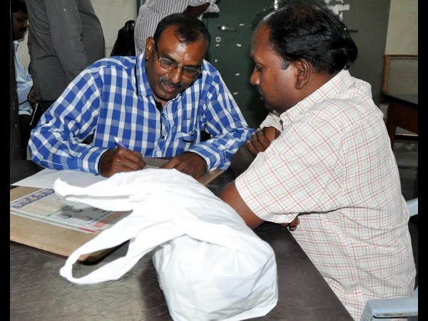 ఎసిబి వలలో..