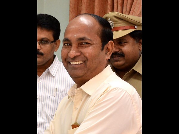 ఎసిబి వలలో..