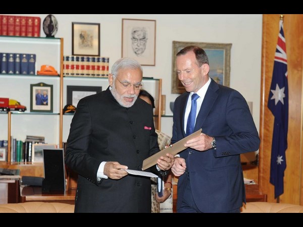 మోడీ కానుక