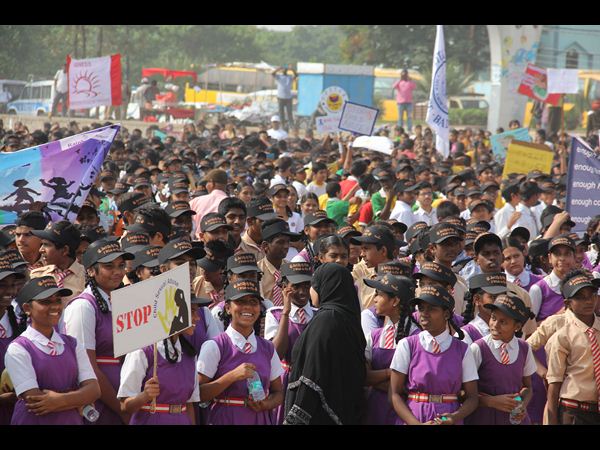 నెక్లస్ రోడ్‌లో సానియా మిర్జా సందడి