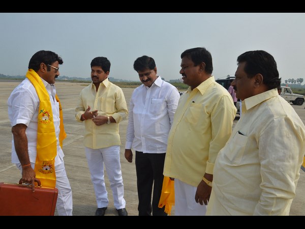 బాలకృష్ణకు స్వాగతం