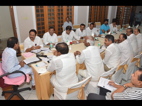 కేసీఆర్