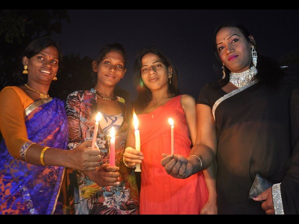 సమాన హక్కుల కోసం హిజ్రాలు