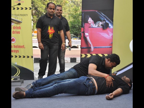  'మద్యం తాగి వాహనం నడపవద్దు'