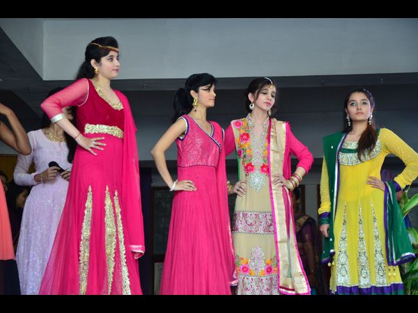 విల్లా ఫెస్టా విల్లా ఫెస్టా