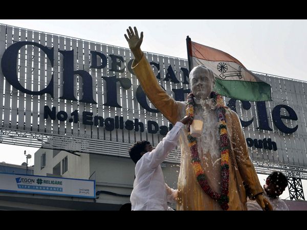 పాలాభిషేకం