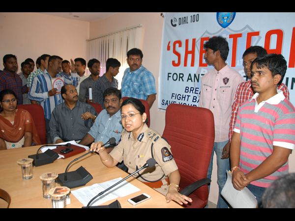  షీ క్యాబ్స్, షీ ఆటోలతో మహిళలకు రక్షణ