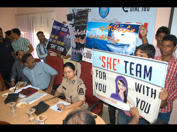 షీ క్యాబ్స్, షీ ఆటోలతో మహిళలకు రక్షణ