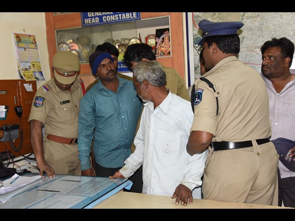 మహా మాయగాడు