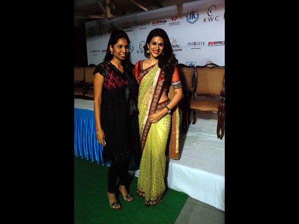 కర్టెన్ రైజర్