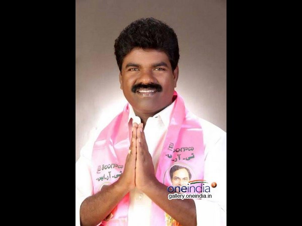 Telangana assembly: Rasamayi sings songs Telangana assembly: Rasamayi sings songs