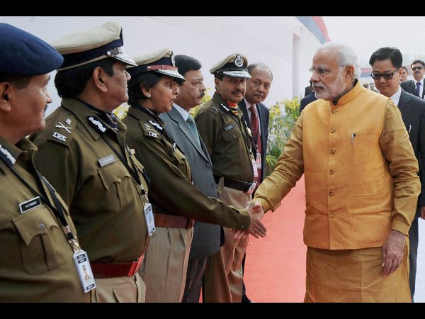 సరైన ఆయుధాలు, సరైన వ్యక్తి వద్దే ఉండాలి: ప్రధాని నరేంద్ర మోడీ