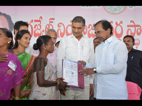  గజ్వెల్‌లో కేసీఆర్