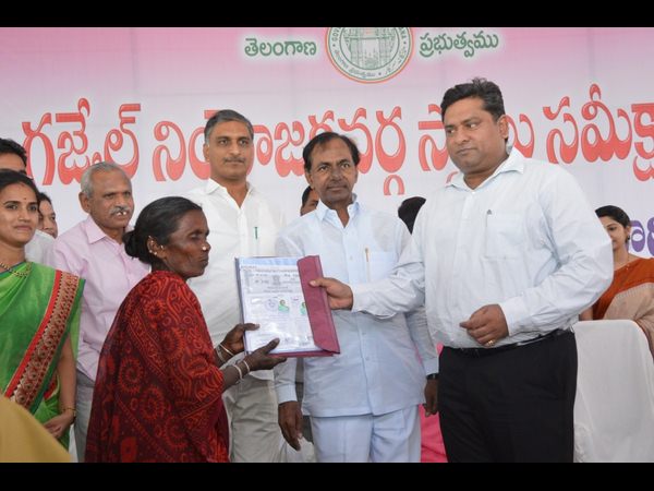  గజ్వెల్‌లో కేసీఆర్