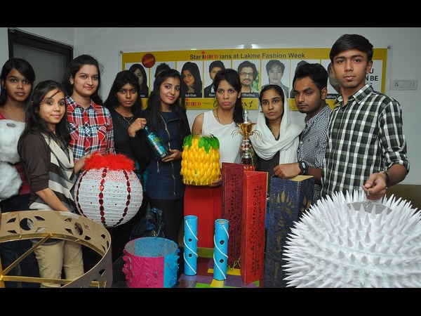 అలరించిన ముందస్తు ఫ్యాషన్ షో