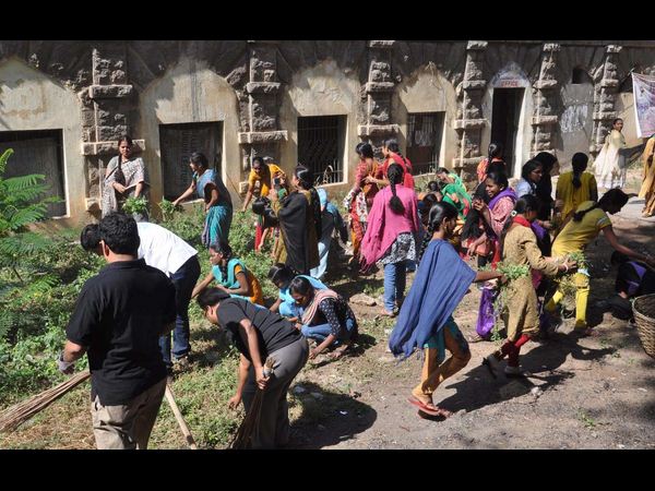 5వ వార్షికోత్సవ సందర్భంగా యూనినార్ స్వచ్ఛ భారత్