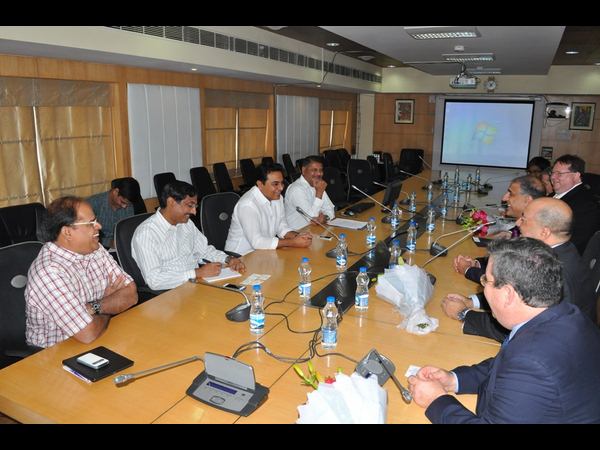  కేటీఆర్‌తో అమెరికా బృందం