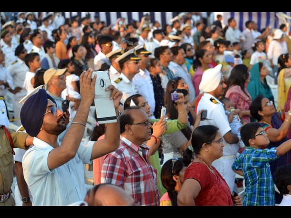  అబ్బురపరచిన నేవీ డే రిహార్సల్స్‌