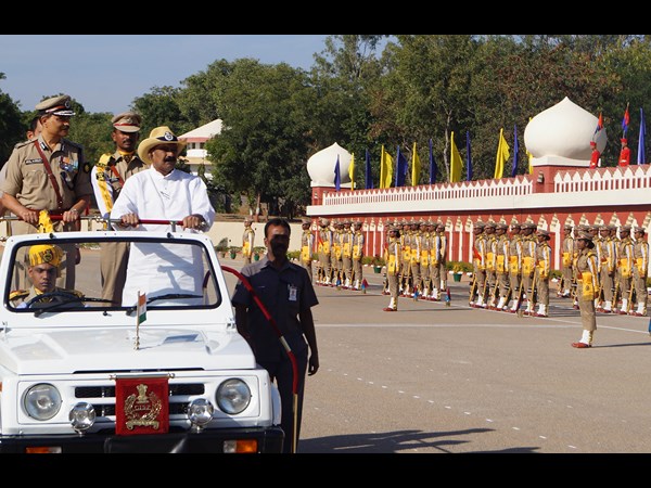 నాయిని
