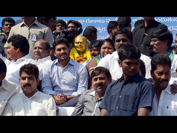 వైయస్ జగన్