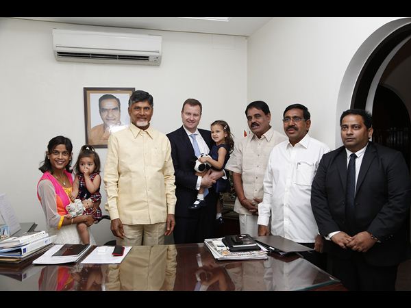 యూకే మంత్రి