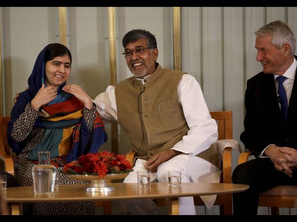 నోబెల్ శాంతి బహుమతి సమావేశంలో పాల్గొన్న సత్యార్థి, మలాలా