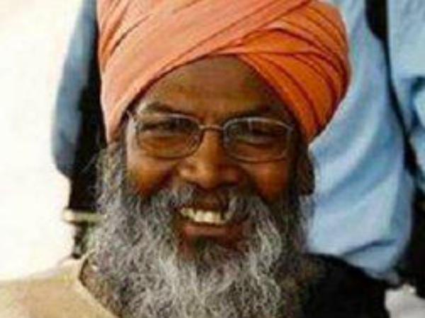 Sakshi Maharaj's ode to Modi's wife surprises crowd Sakshi Maharaj's ode to Modi's wife surprises crowd