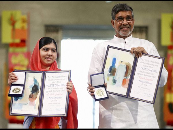  భగవద్గీత శ్లోకంతో సత్యార్ధి.. ఇస్లాంపై మలాలా