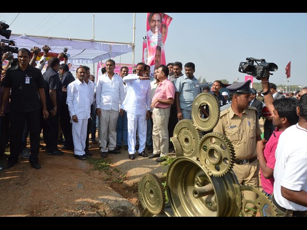 కెసిఆర్