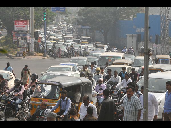  నగరంలో క్యాబ్‌లపై విస్తృత తనిఖీలు