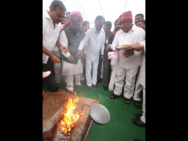 కేసీఆర్