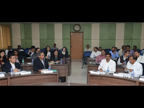  సింగపూర్ బృందంతో మంత్రి నారాయణ భేటీ.. 