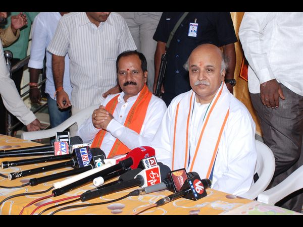 ప్రవీణ్ తొగాడియా ప్రవీణ్ తొగాడియా