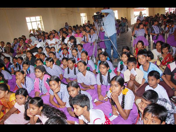 హాజరైన పిల్లలు