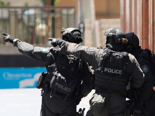 Sydney Siege: Over 15 Hours Into Hostage Crisis, Negotiations Continue