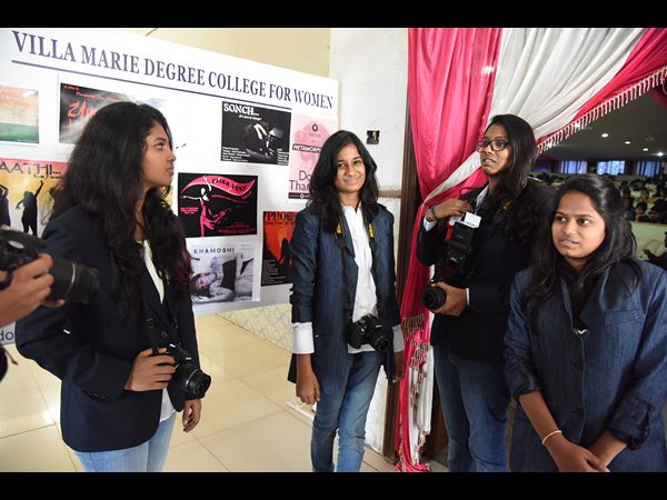  విల్లా మేరీ కాలేజిలో ఉత్సాహంగా 