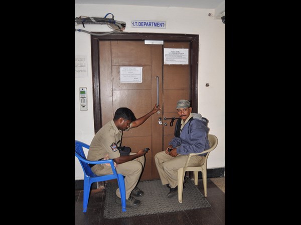  ఏసీబీకి చిక్కిన జీవీఎంసీ ఐటీ అధికారి